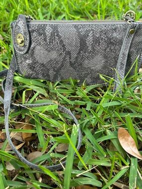 Gray Snake-Print Crossbody Bag/Wristlet